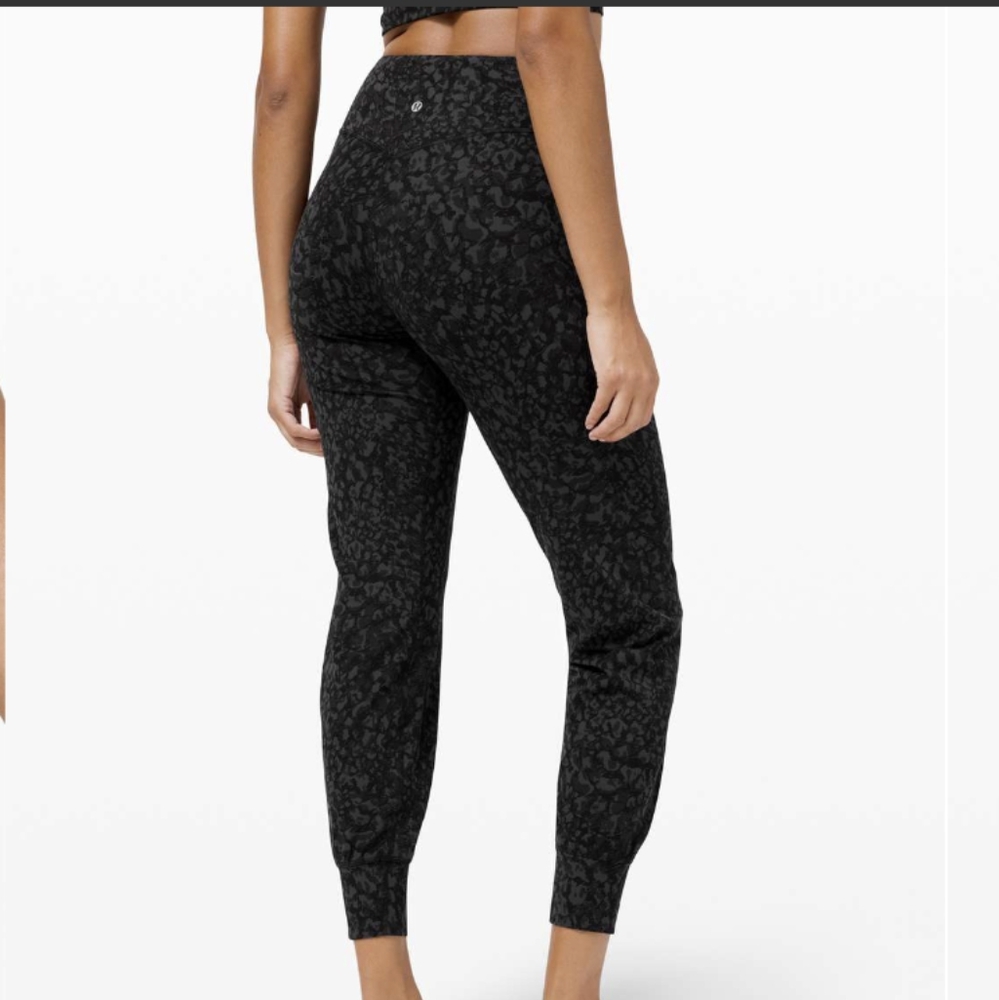 Lululemon Align Jogger 28" Wild Thing Camo Deep Coal Multi